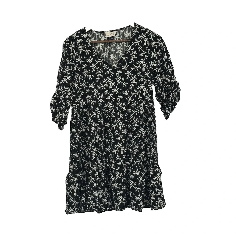 Universal Thread Black & White Floral V-neck Short Sleeve Dress‎ S Cottagecore